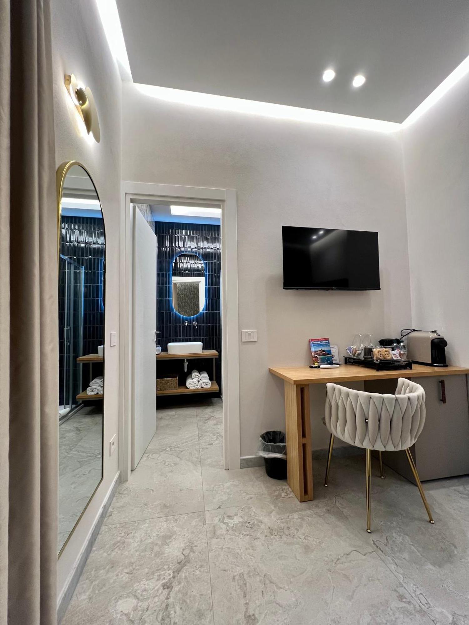 Elegant Rooms La Spezia Exterior foto
